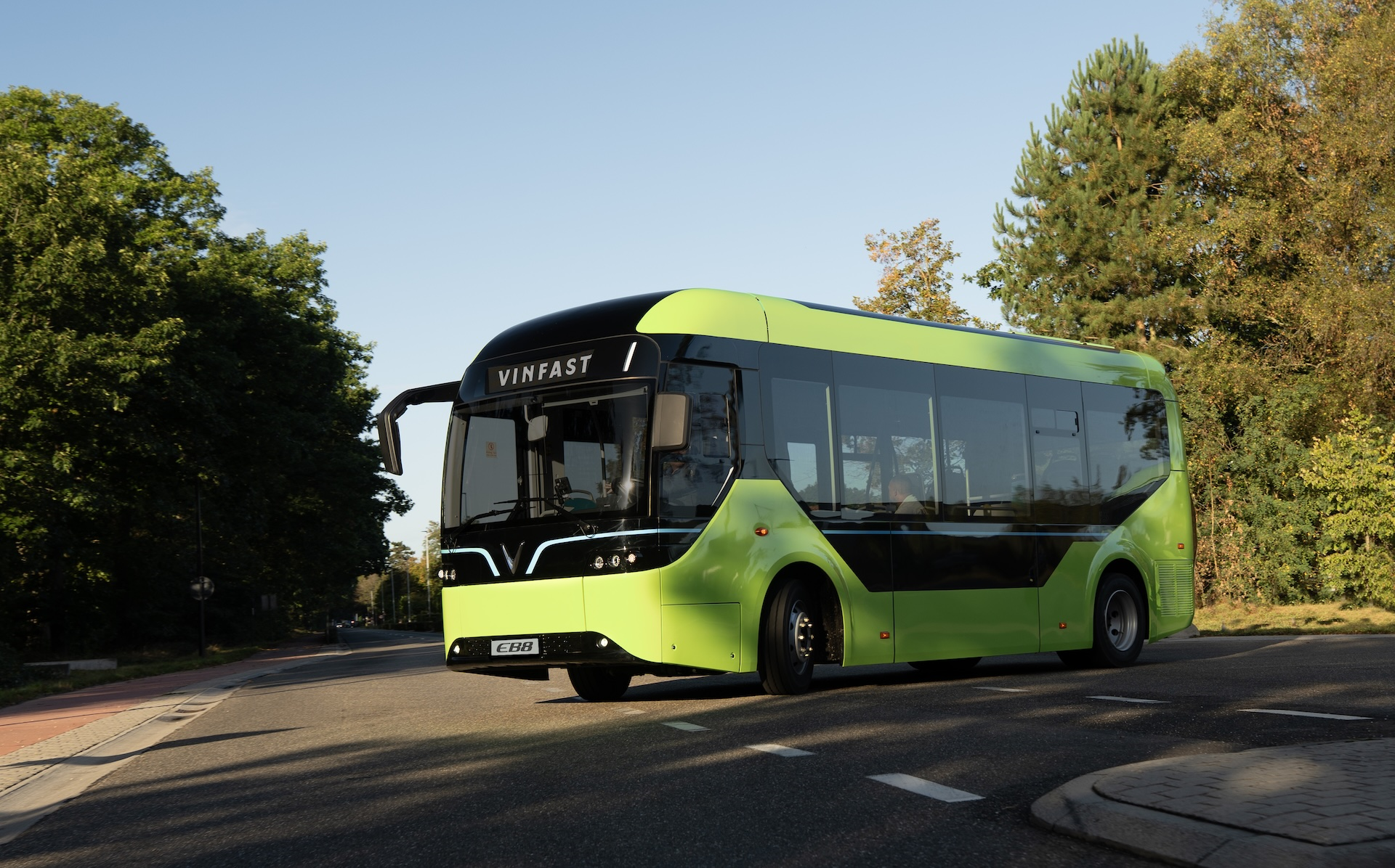  VinFast trúng gói thầu cung cấp 53 xe buýt điện và hạ tầng trạm sạc trị giá gần 260 tỷ đồng do ADB tài trợ